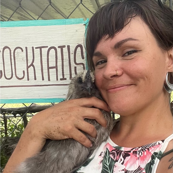 Meet your Posher, Katie - Picture 7 of 10